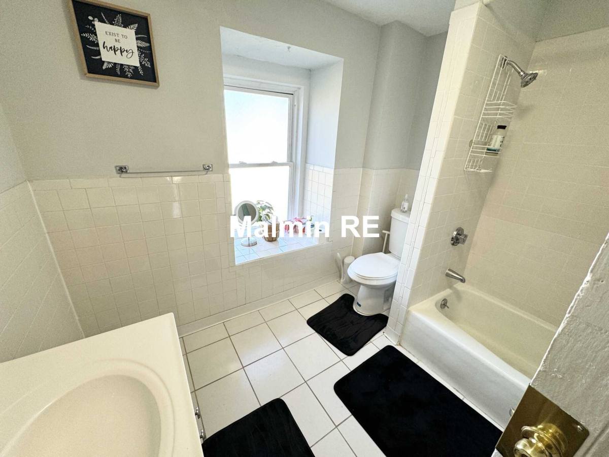 Apartment for rent at 96 Mount Pleasant Ave, Roxbury, MA 02119