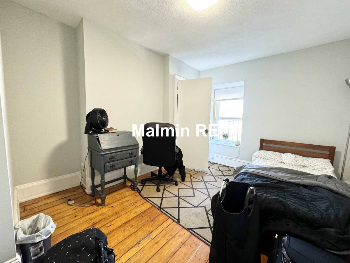 Apartment for rent at 96 Mount Pleasant Ave, Roxbury, MA 02119