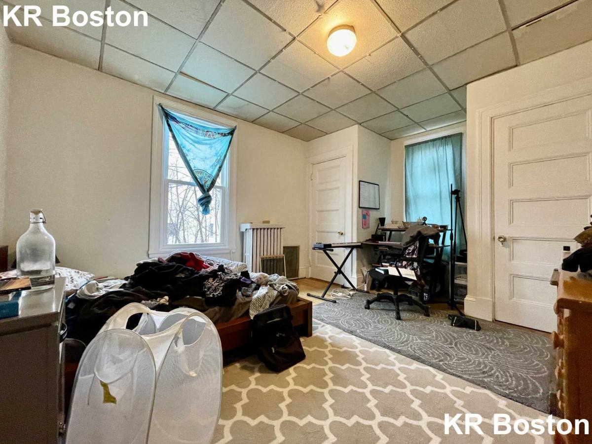 Apartment for rent at 35 Imrie Rd, Allston, MA 02134
