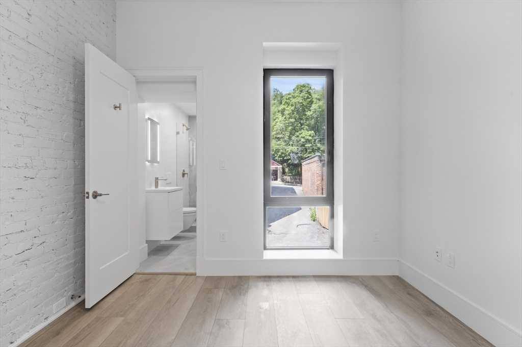Apartment for rent at 1582 Beacon St, Brookline, MA 02446