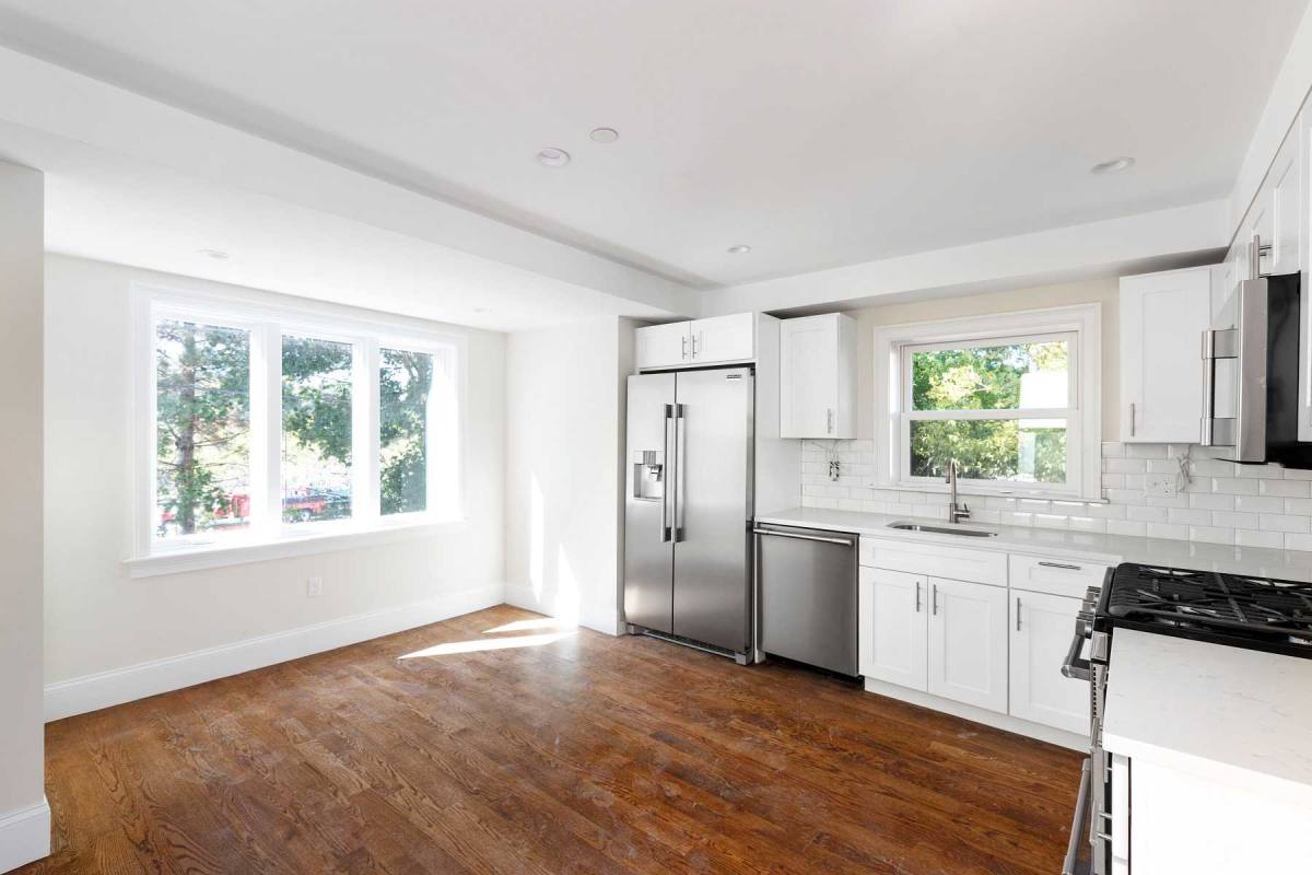 Apartment for rent at 123 Centre St Fort Hill, Roxbury, MA 02119