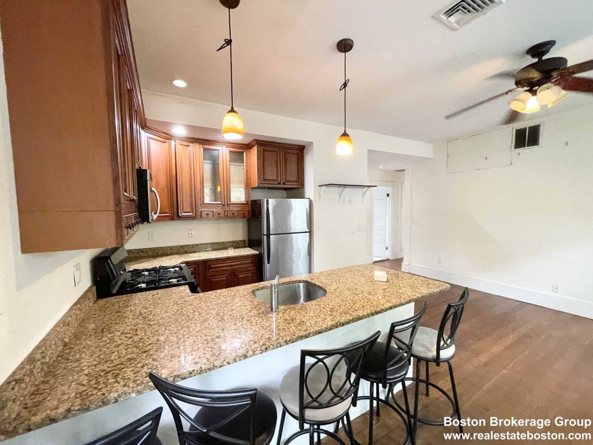 Apartment for rent at 116 Hillside St, Roxbury Crossing, MA 02120