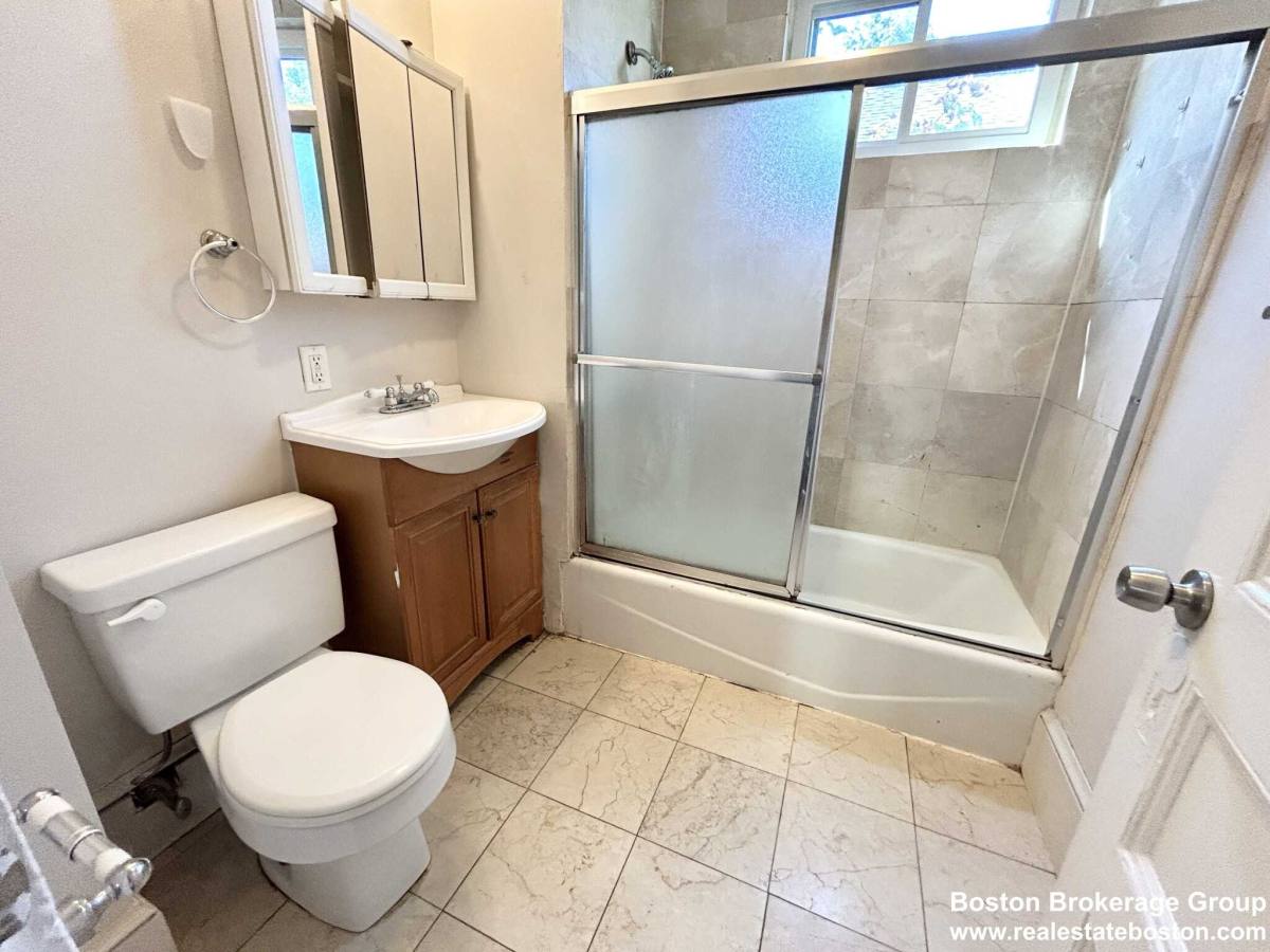 Apartment for rent at 116 Hillside St, Roxbury Crossing, MA 02120