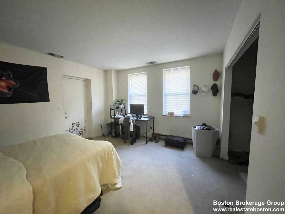 Apartment for rent at 75 Gainsborough St, Boston, MA 02115