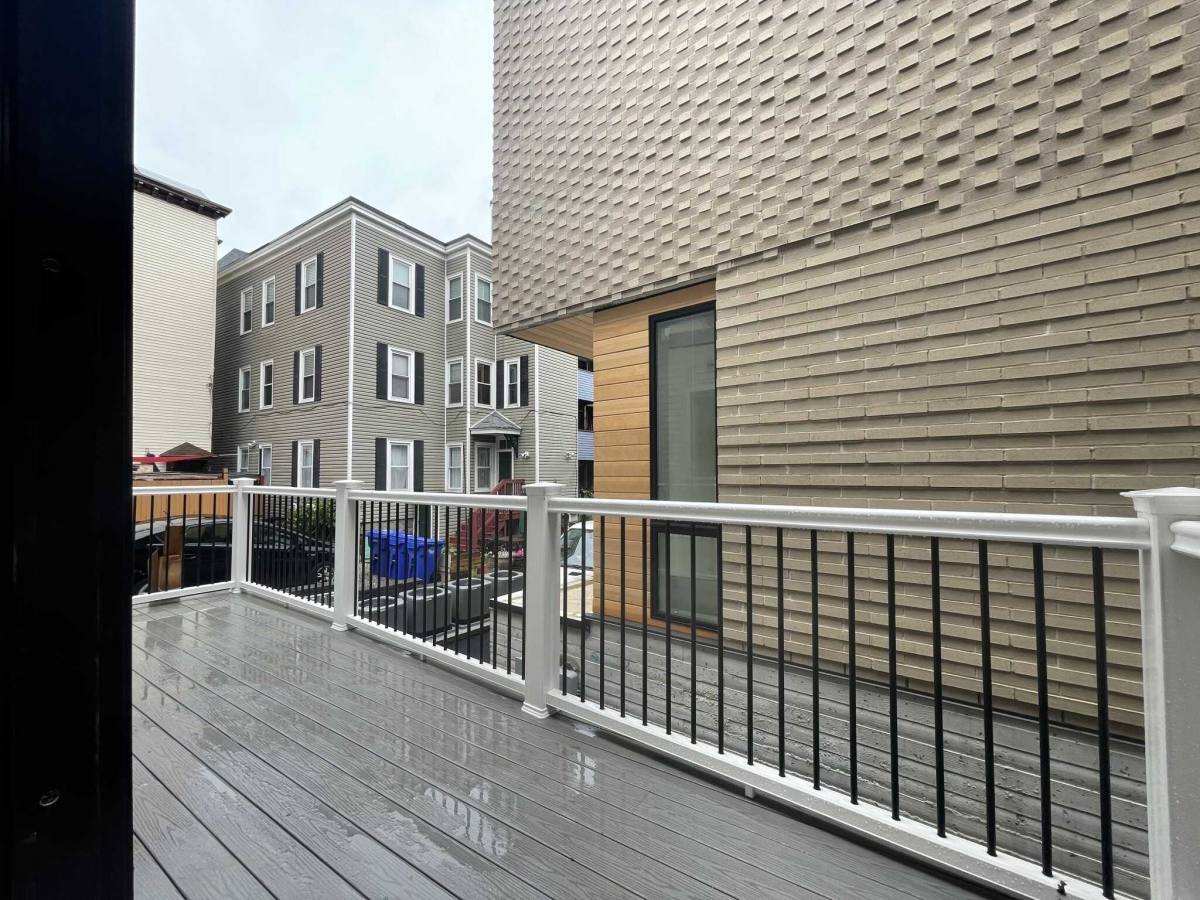 Apartment for rent at 206 Boylston St, Brookline, MA 02445