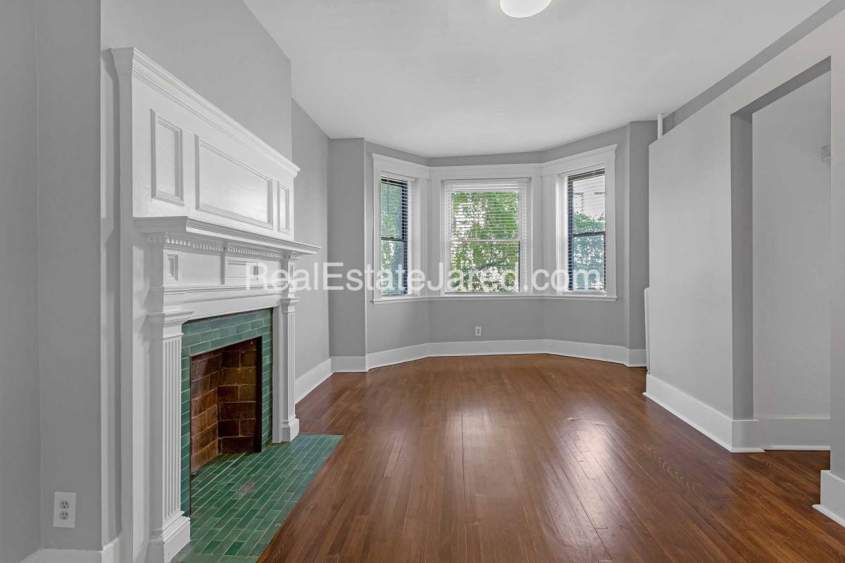 Apartment for rent at 33 Glenville Ave, Allston, MA 02134