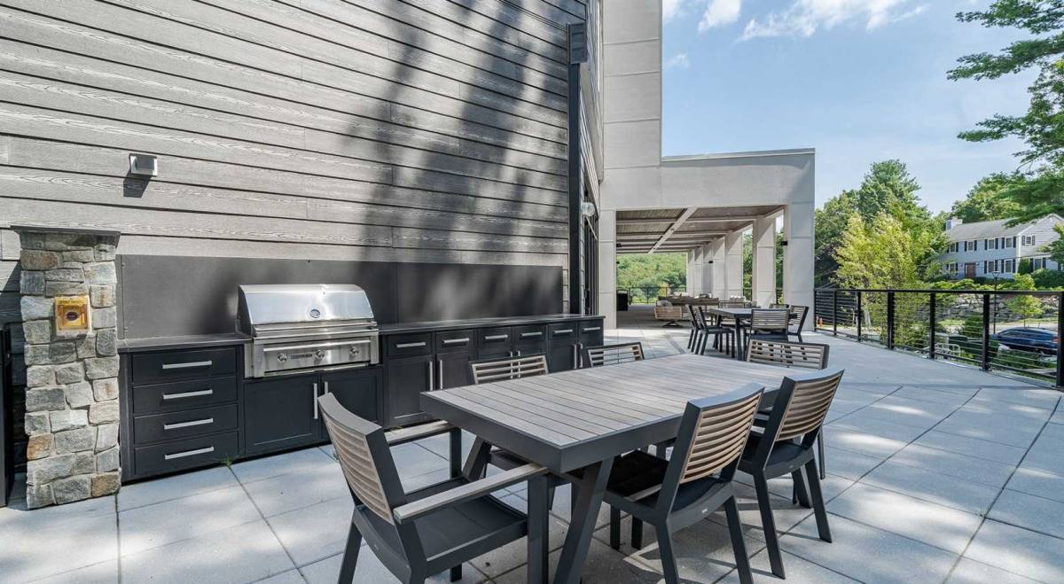 Apartment for rent at 419 Cambridge St, Winchester, MA 01890