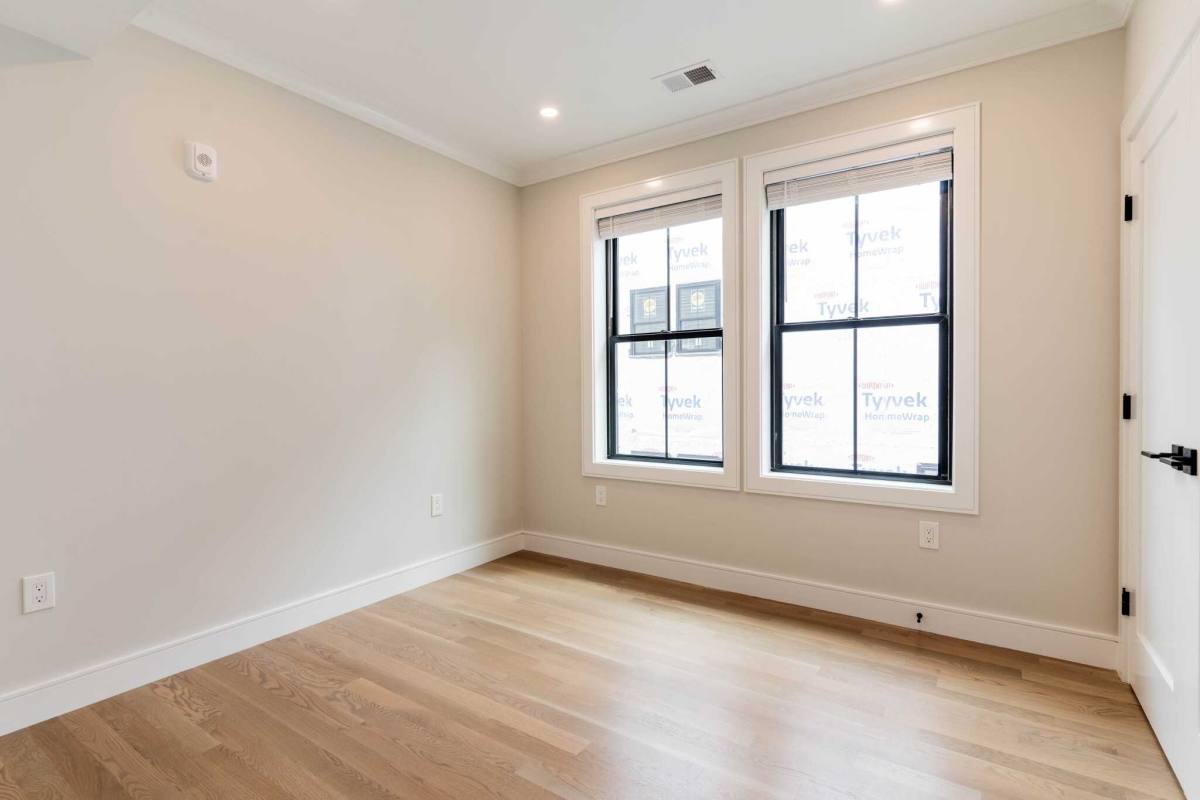 Apartment for rent at 283 Lamartine St, Jamaica Plain, MA 02130