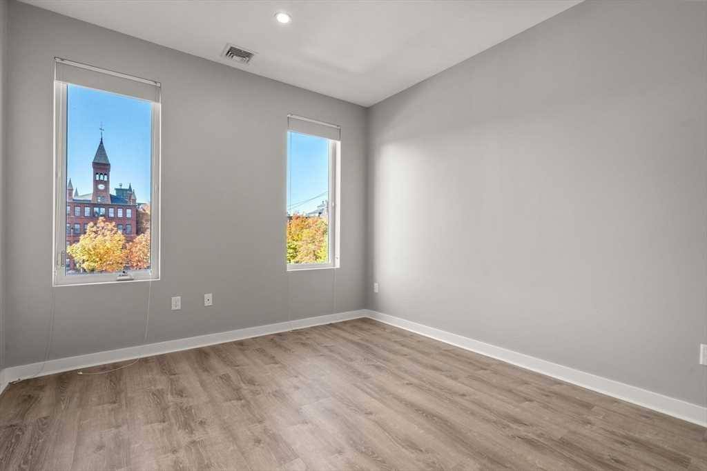 Apartment for rent at 28 Ash Waltham, Waltham, MA 02453