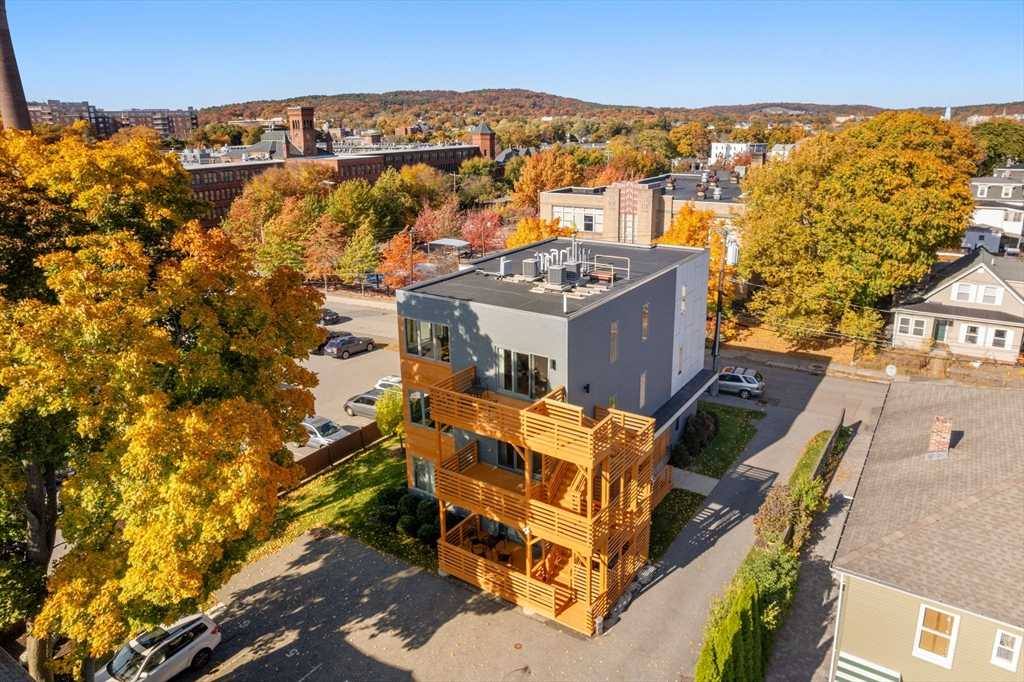 Apartment for rent at 28 Ash Waltham, Waltham, MA 02453