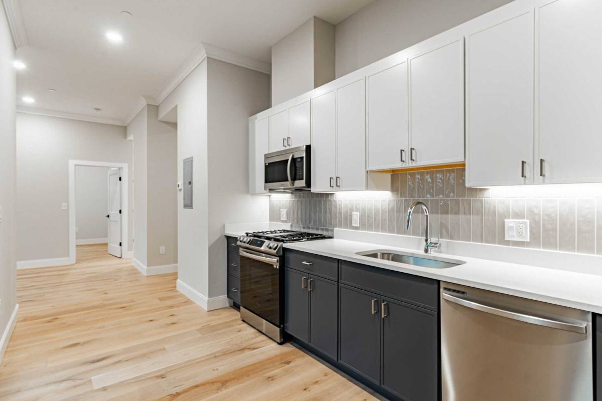 Apartment for rent at 160 Everett St, Allston, MA 02134