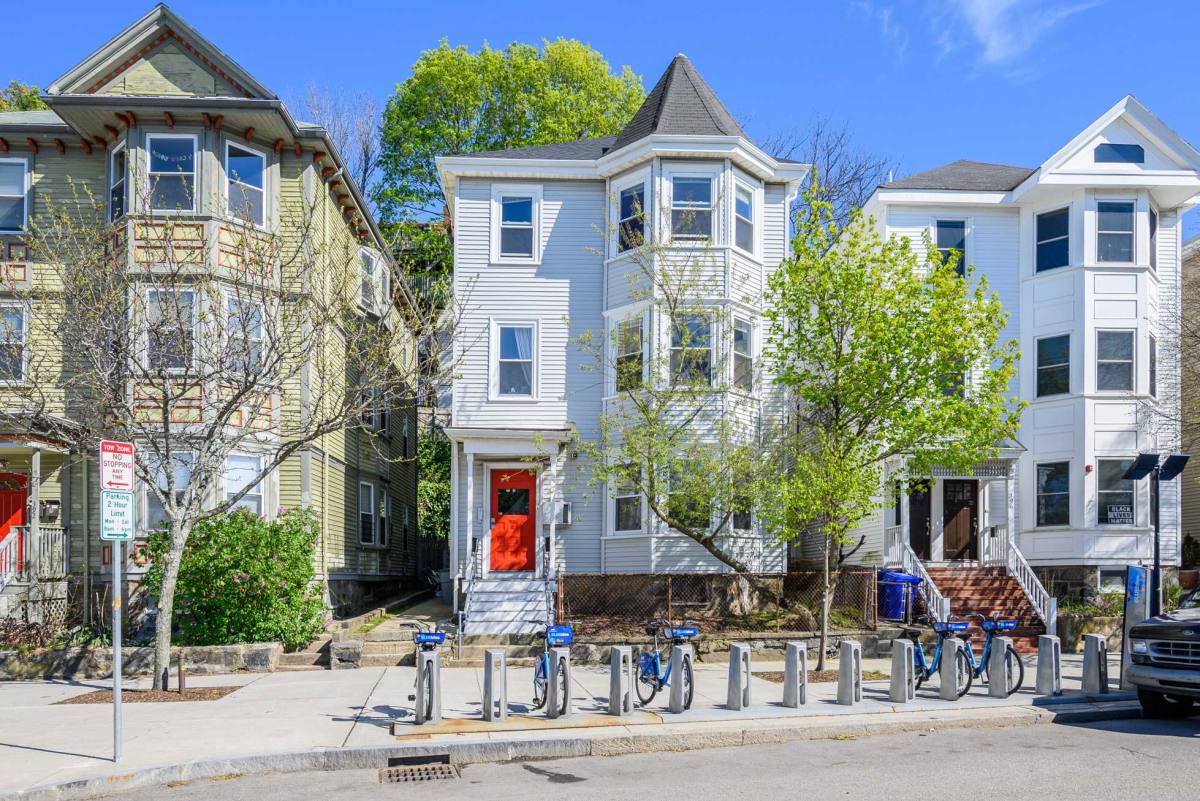 Apartment for rent at 397 Centre St, Jamaica Plain, MA 02130