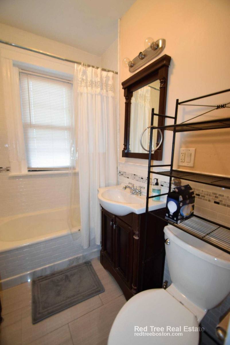 Apartment for rent at 2005 Commonwealth Ave, Brighton, MA 02135