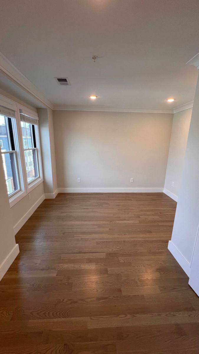 Apartment for rent at 306 Maverick St, East Boston, MA 02128