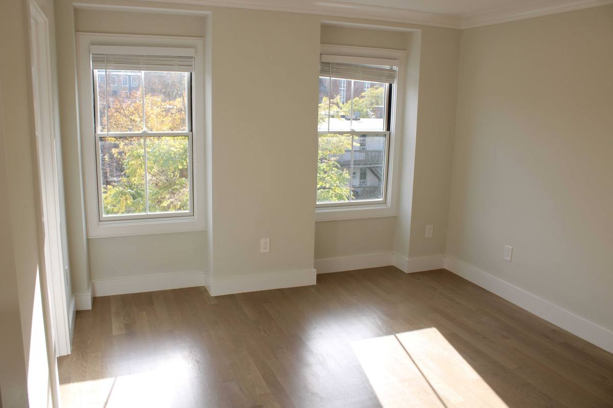 Apartment for rent at 306 Maverick St, East Boston, MA 02128