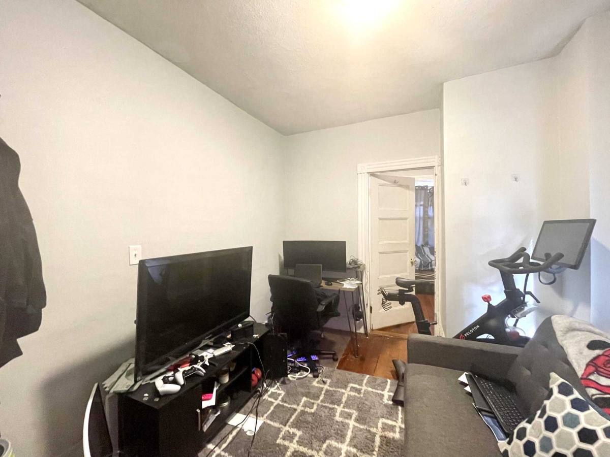 Apartment for rent at 16 Perry St, Brookline, MA 02445