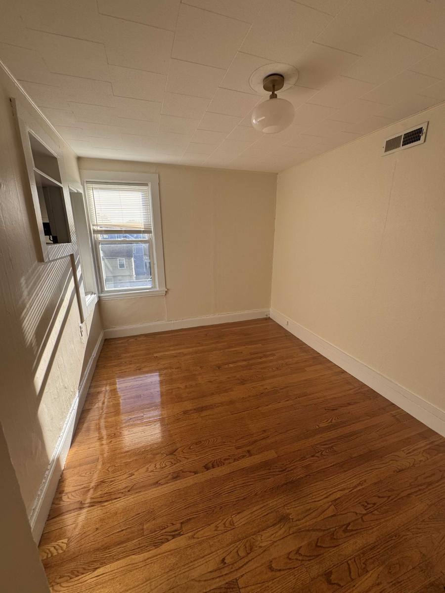 Apartment for rent at 32 Hanson St, Somerville, MA 02143