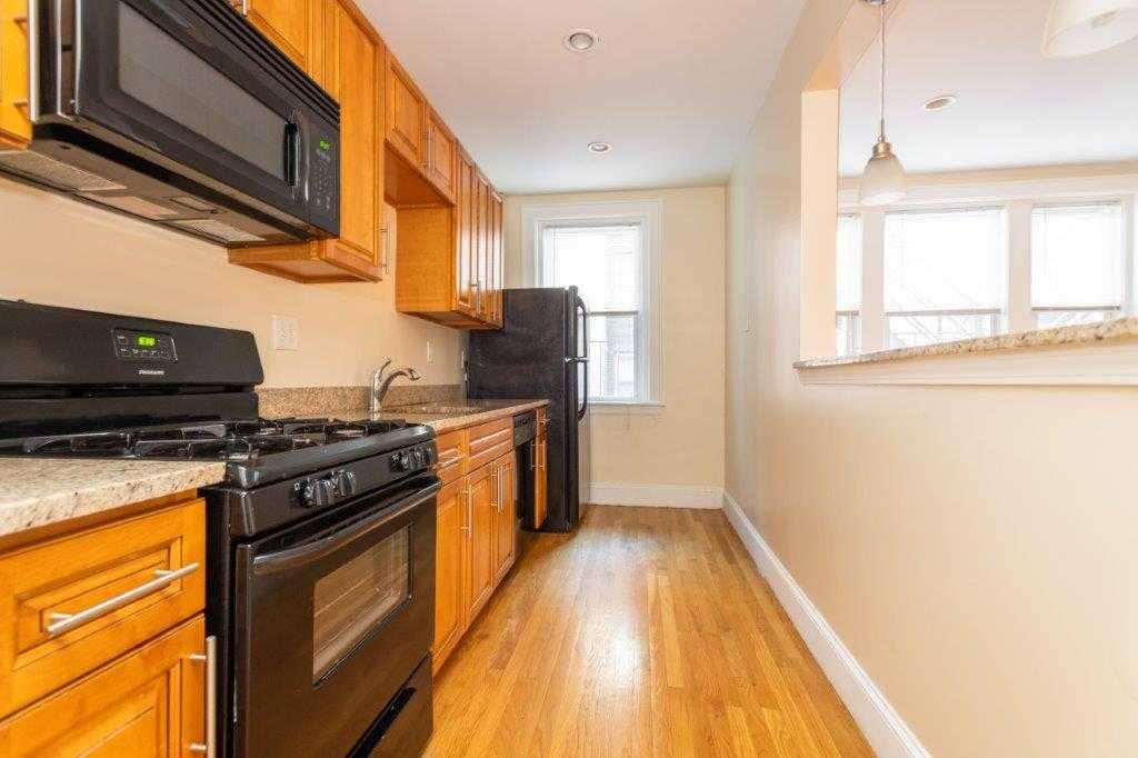 Apartment for rent at 140 Highland Ave, Somerville, MA 02143