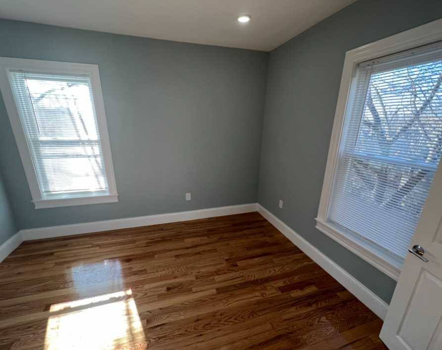 Apartment for rent at 376 Oxford St, Somerville, MA 02143