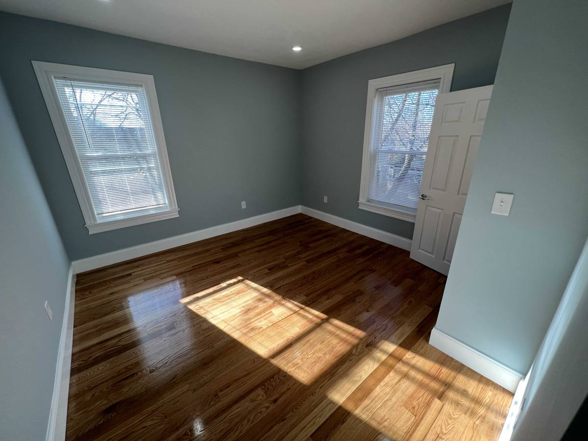 Apartment for rent at 376 Oxford St, Somerville, MA 02143
