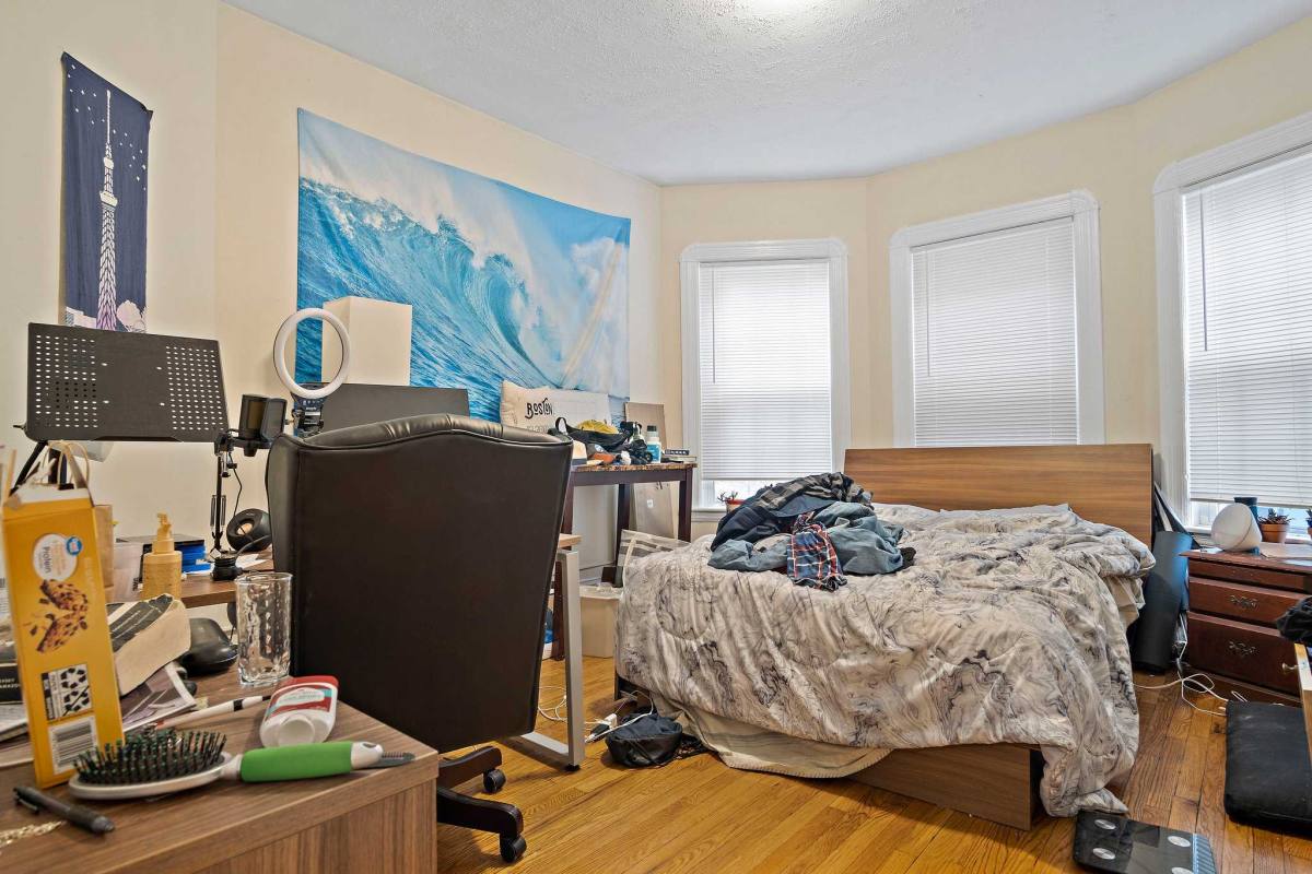 Apartment for rent at 856 Huntington Ave, Boston, MA 02115