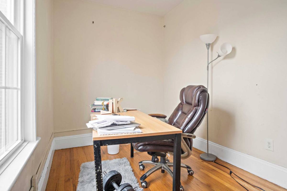 Apartment for rent at 856 Huntington Ave, Boston, MA 02115