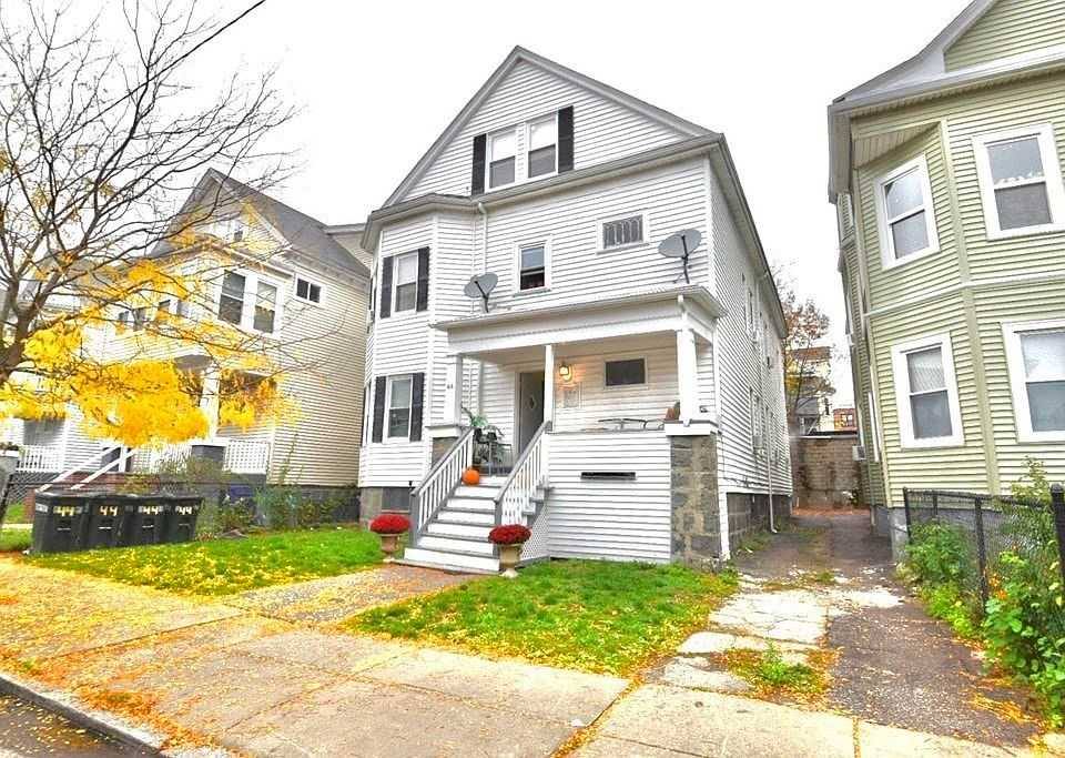 Apartment for rent at 47 Floyd St, Dorchester Center, MA 02124