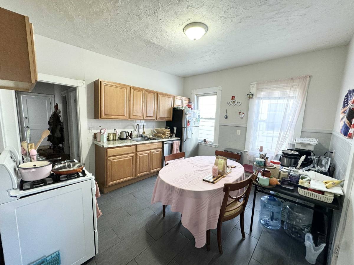 Apartment for rent at 13 Wave Ave, Dorchester, MA 02125