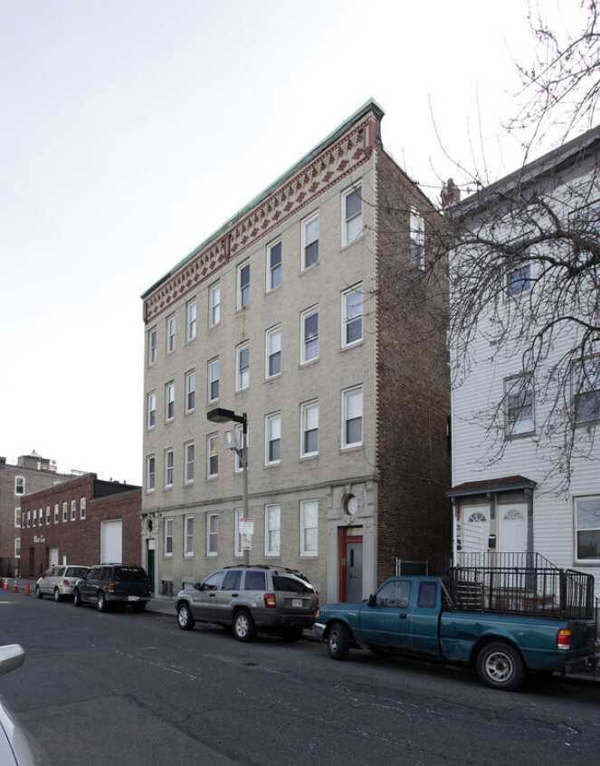 Apartment for rent at 120 Orleans St, East Boston, MA 02128