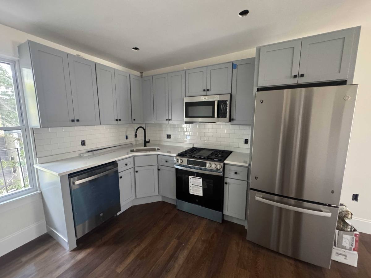 Apartment for rent at 13 Hunting St, Cambridge, MA 02141