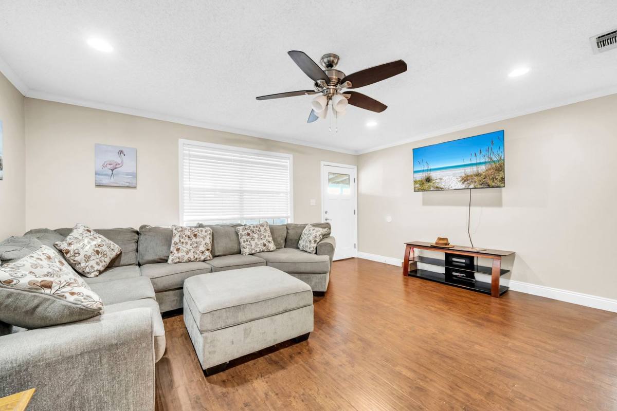 Apartment for rent at 309 Harris Rd NE, Fort Walton Beach, FL 32548