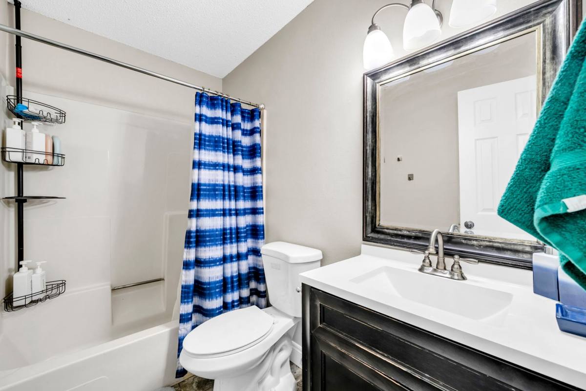 Apartment for rent at 309 Harris Rd NE, Fort Walton Beach, FL 32548