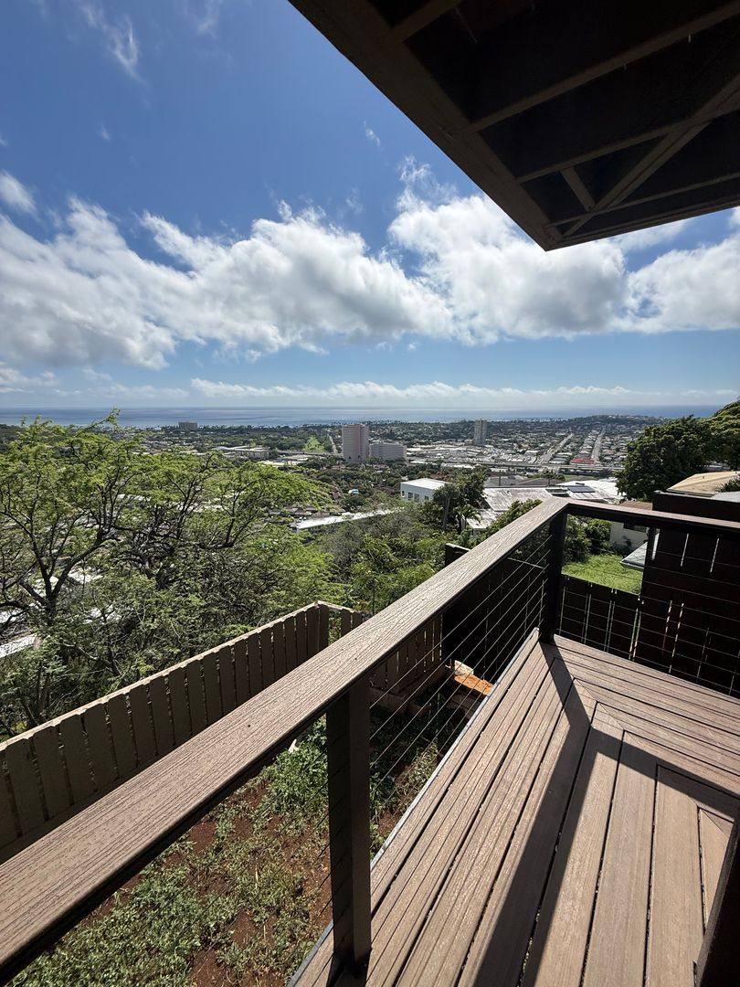 House for rent at 1617 Paula Dr, Honolulu, HI 96816
