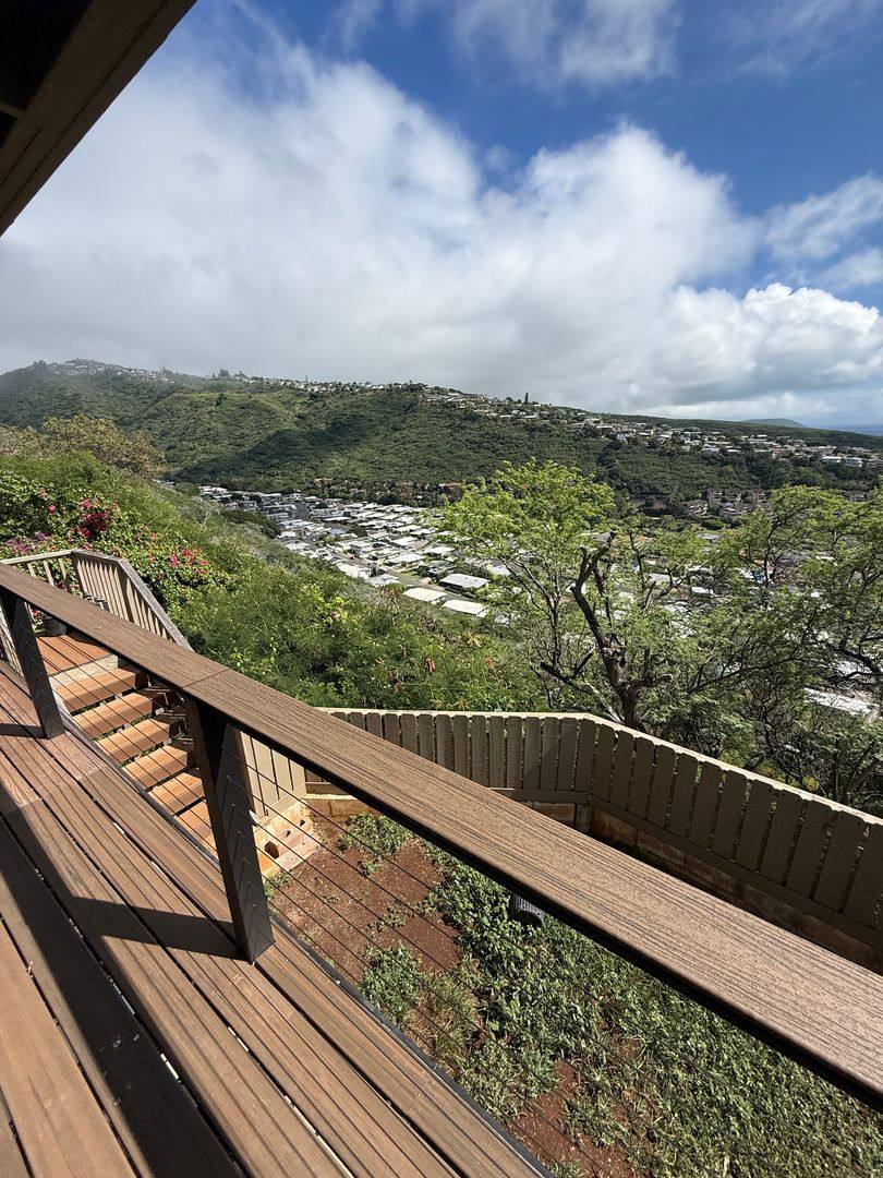 House for rent at 1617 Paula Dr, Honolulu, HI 96816