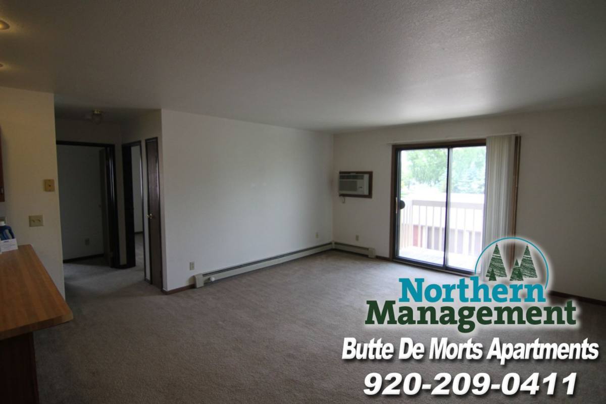 Apartment for rent at 925 945 Tayco St, Menasha, WI 54952