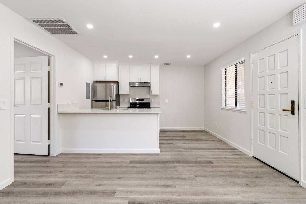 Apartment for rent at 283 Heather Court, Templeton, CA 93465