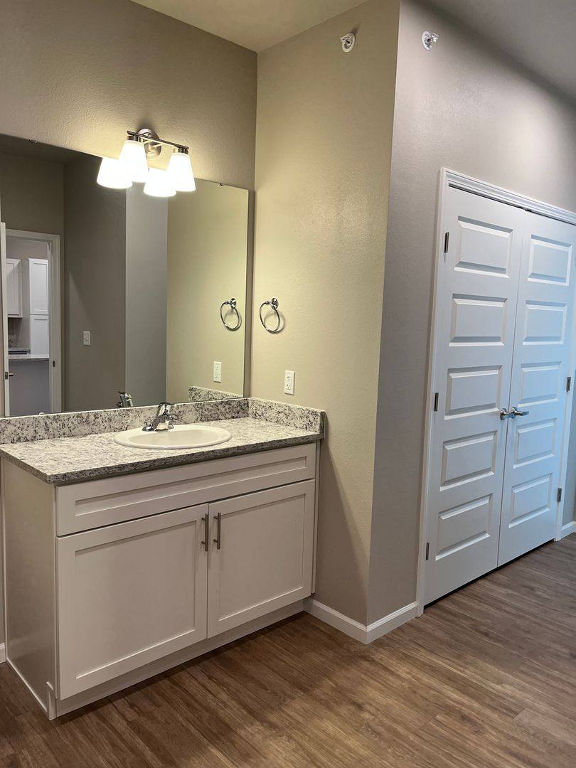 Apartment for rent at 1735 E Valley Water Mill Rd, Springfield, MO 65803