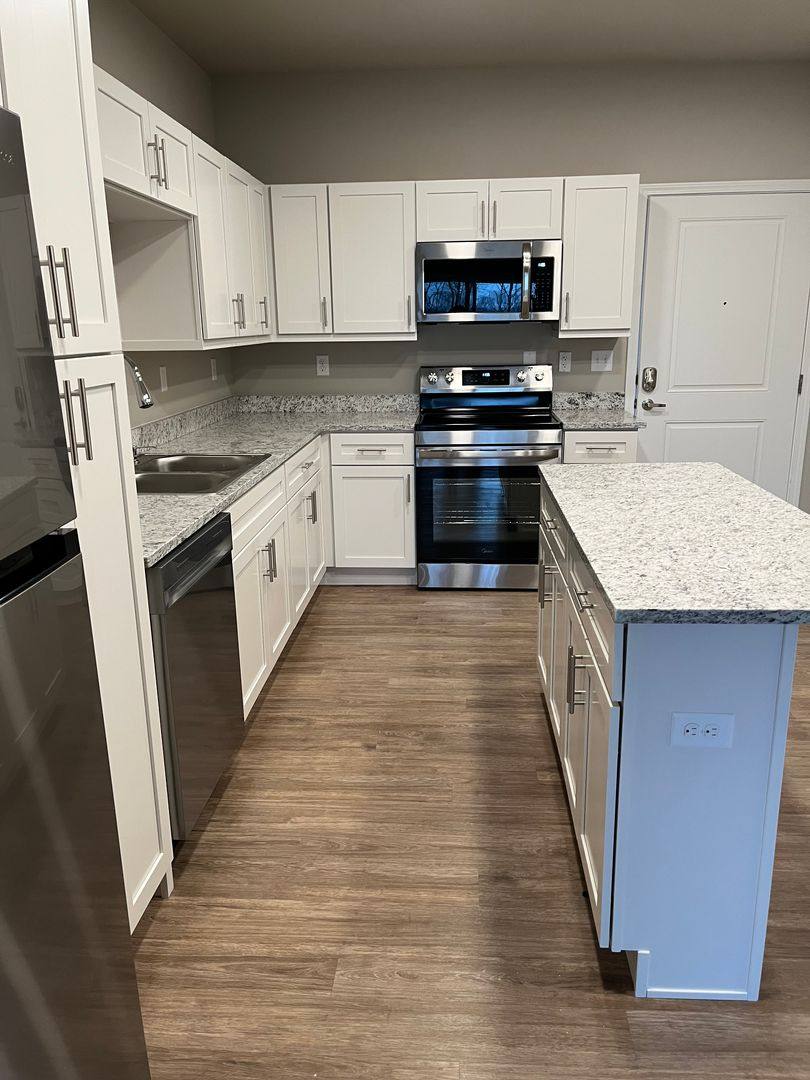 Apartment for rent at 1735 E Valley Water Mill Rd, Springfield, MO 65803