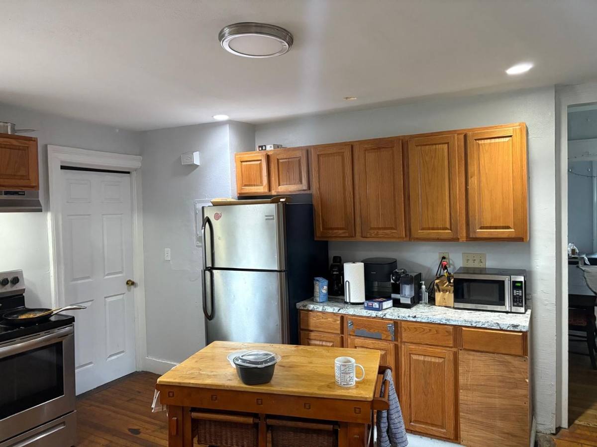 House for rent at 395 Crown St, New Haven, CT 06511