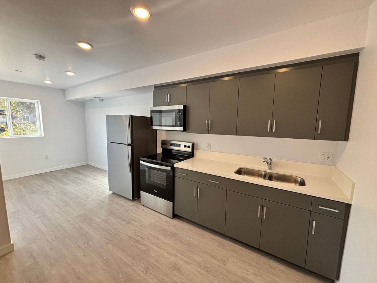Apartment for rent at 7524 S Hoover St, Los Angeles, CA 90044