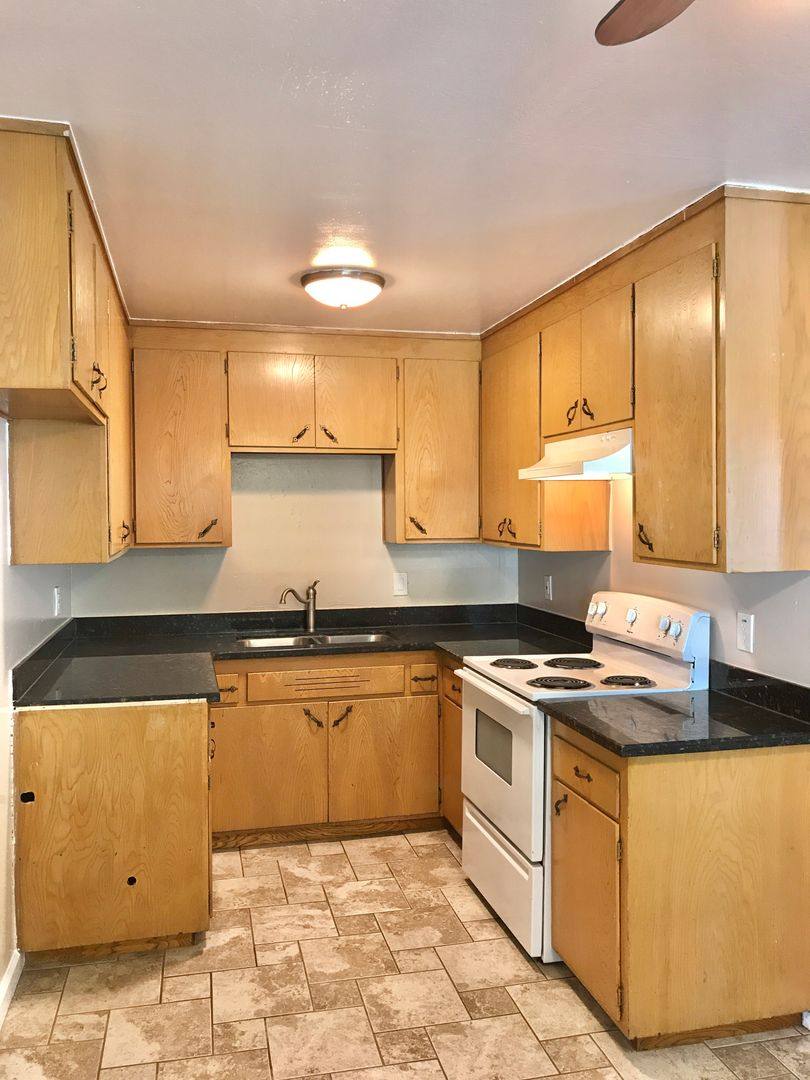 Apartment for rent at 25546 Del Mar Ave, Hayward, CA 94542
