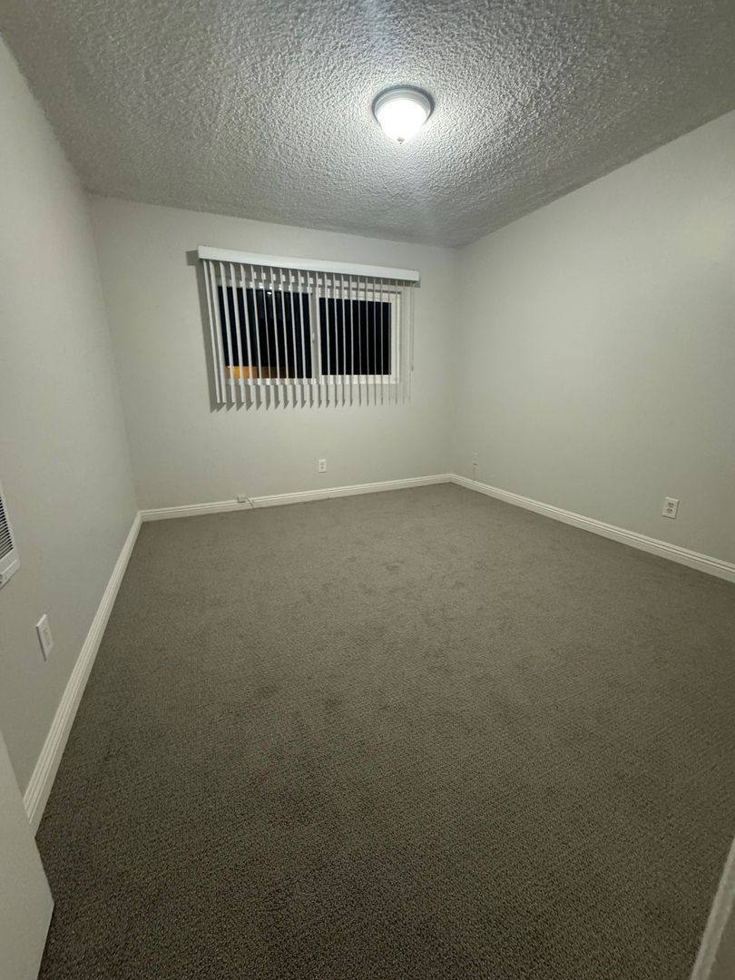 Apartment for rent at 938 W Huntington Dr, Arcadia, CA 91007