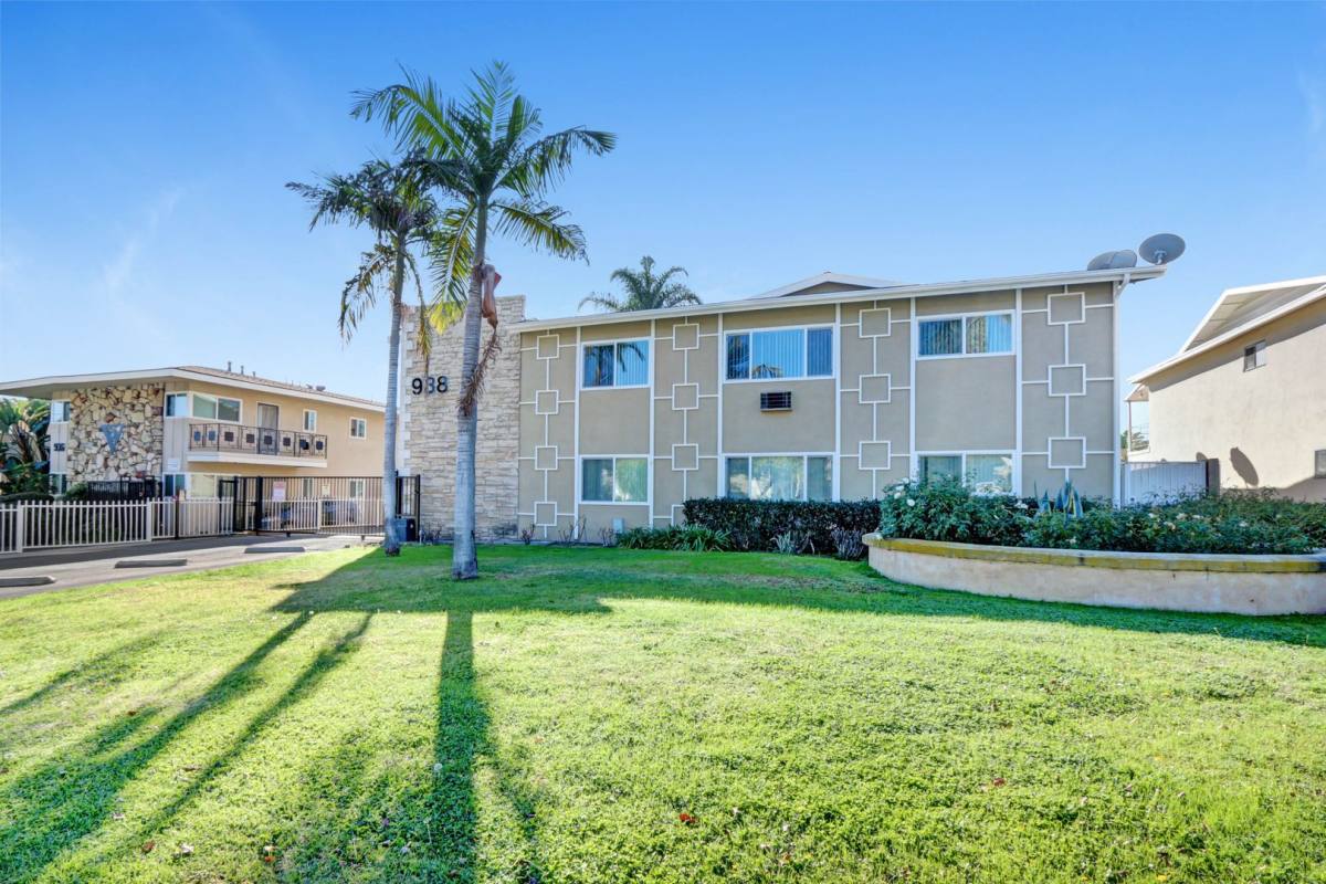 Apartment for rent at 938 W Huntington Dr, Arcadia, CA 91007