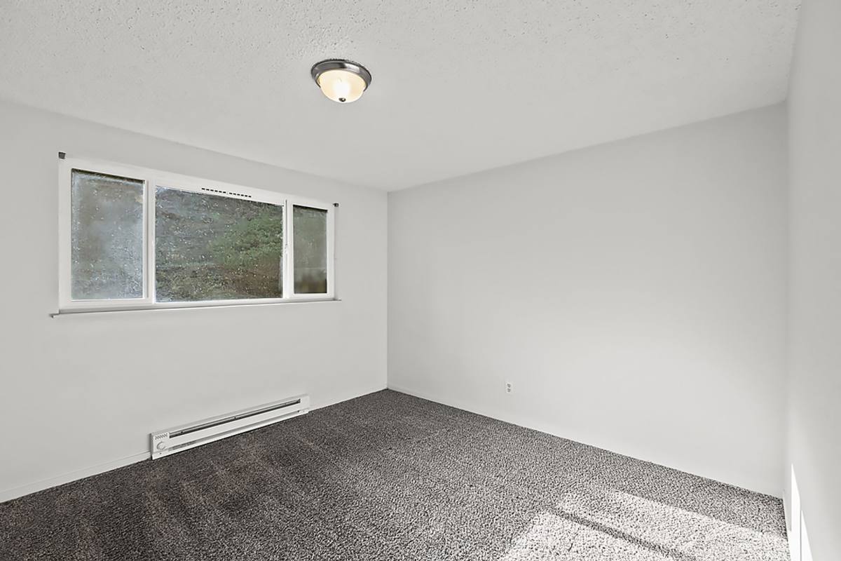 Apartment for rent at 3202 Pacific Ave, Tacoma, WA 98418