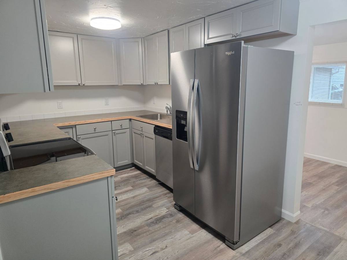 House for rent at 2180 Roosevelt Blvd, Eugene, OR 97402