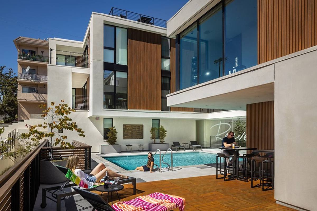 Apartment for rent at 1415 Reeves St, Los Angeles, CA 90035