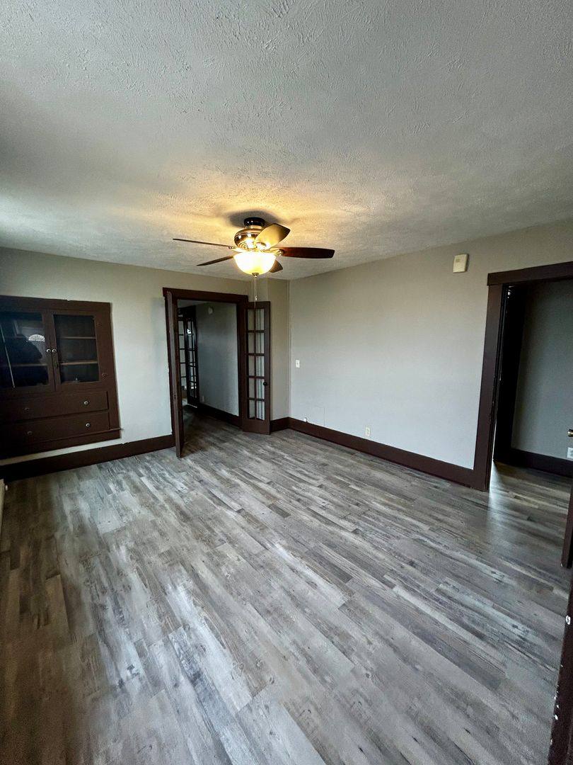 Apartment for rent at 283 W Main St, Peru, IN 46970