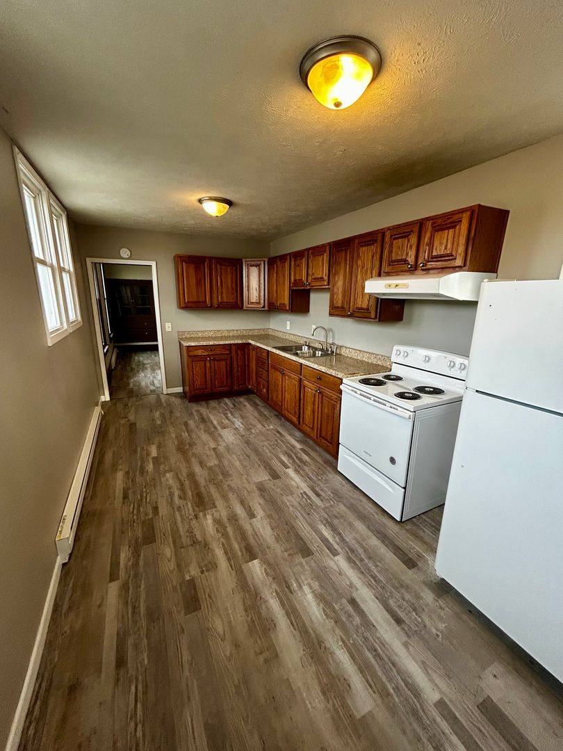 Apartment for rent at 283 W Main St, Peru, IN 46970