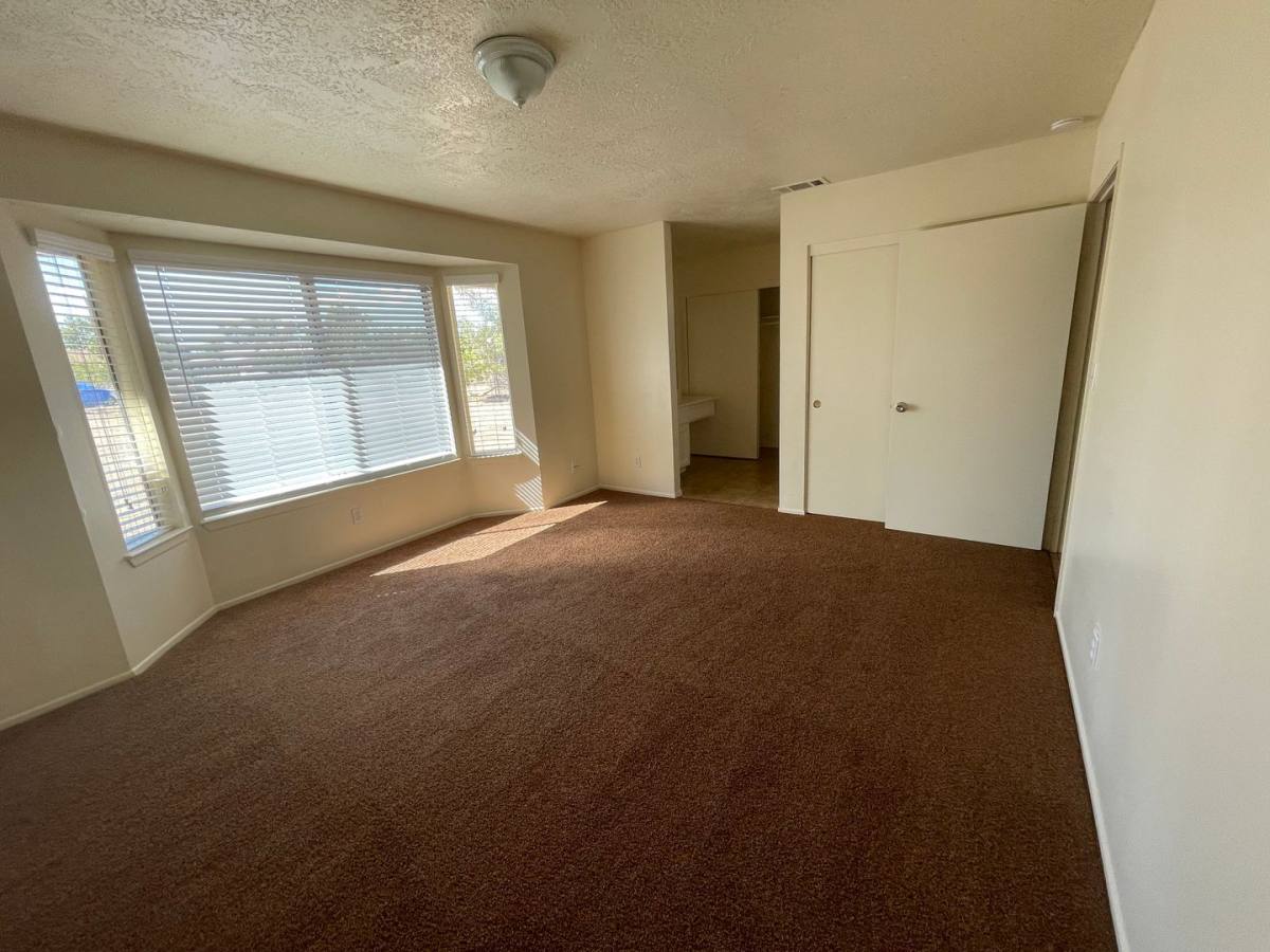 House for rent at 10246 Arroyo Ave, Hesperia, CA 92345