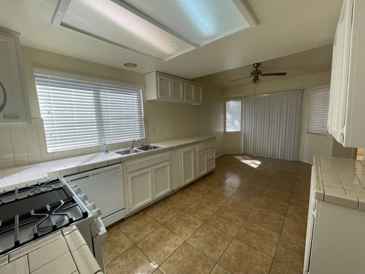 House for rent at 10246 Arroyo Ave, Hesperia, CA 92345